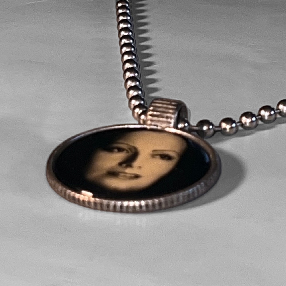 Greta Garbo Portrait Necklace - Picture 6 of 6